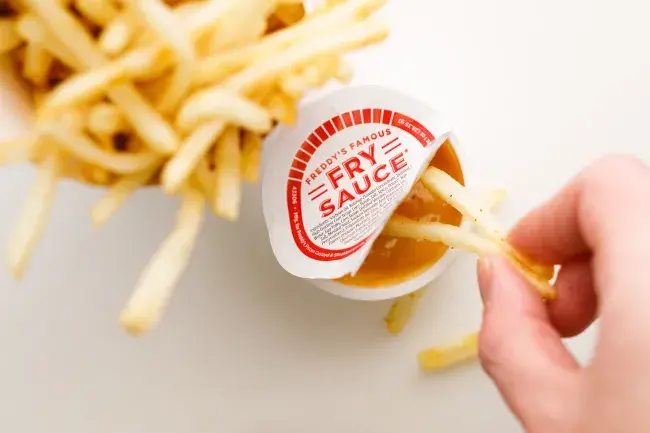 Shoestring fries &amp; fry sauce