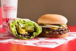 steakburger &amp; lettuce wrap